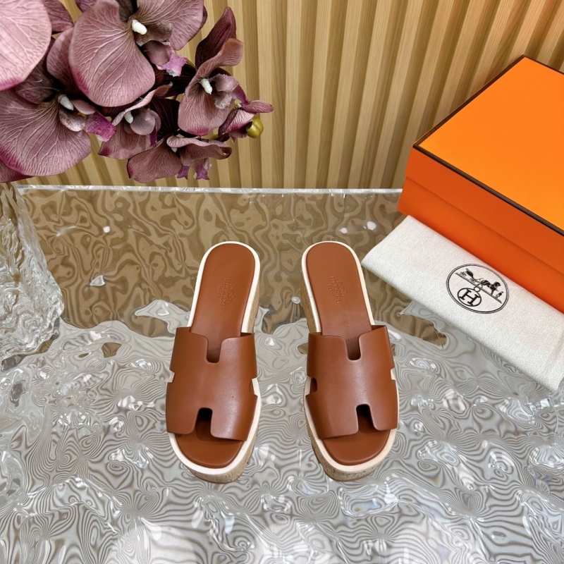 H**mes slippers